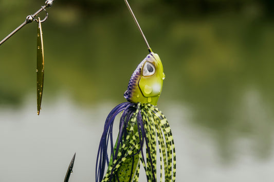 Dominando la Pesca con Spinnerbait (Brujas): Consejos, Trucos y Técnicas | Señuelos Personalizados
